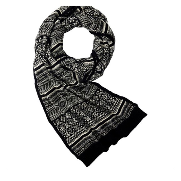 Love & Lore Black Fair Isle Winter Knit Scarf New